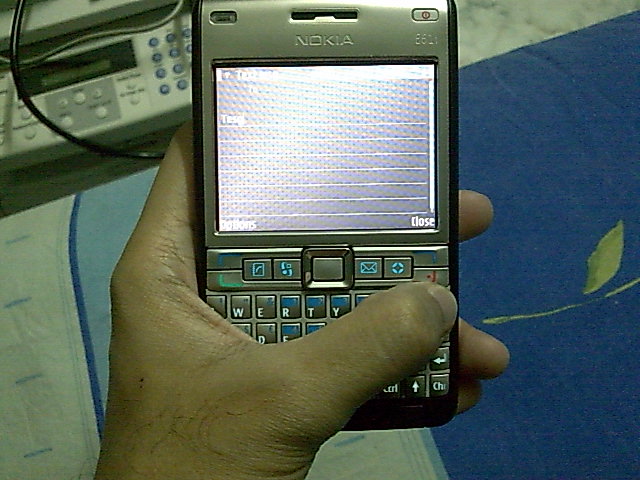 Nokia E61i - One Hand Typing