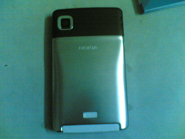 Nokia E61i Unboxing - Phone Back