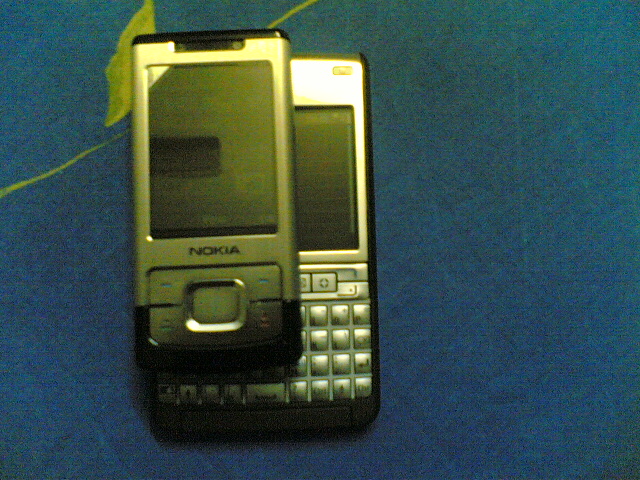 Nokia E61i vs Nokia 6500 Slide
