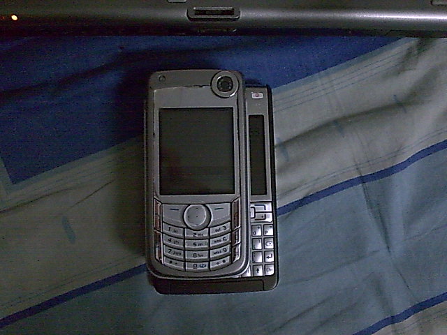Nokia E61i vs Nokia 6680